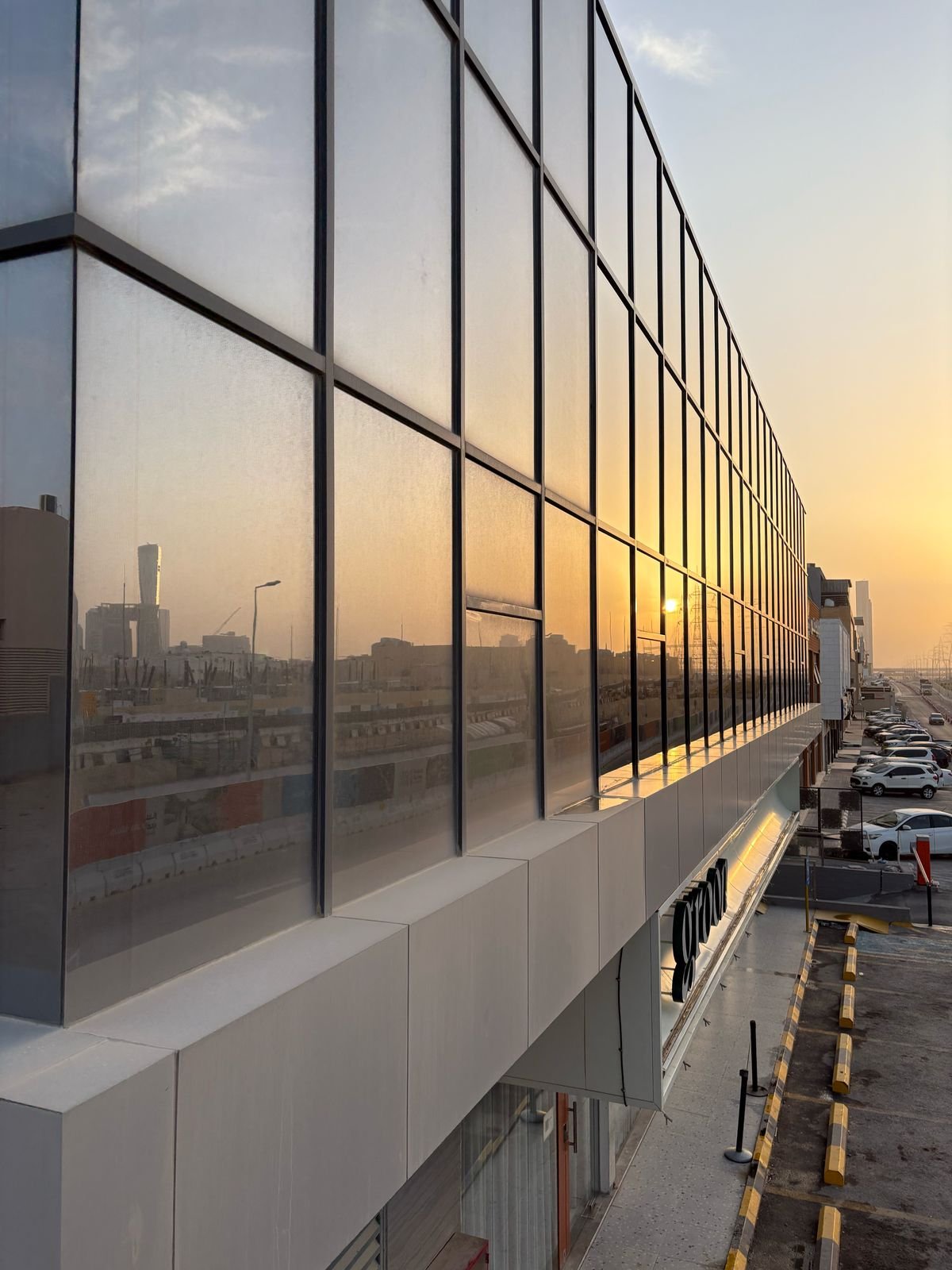 IMG 20250429 WA0010 تنظيف واجهات زجاجية